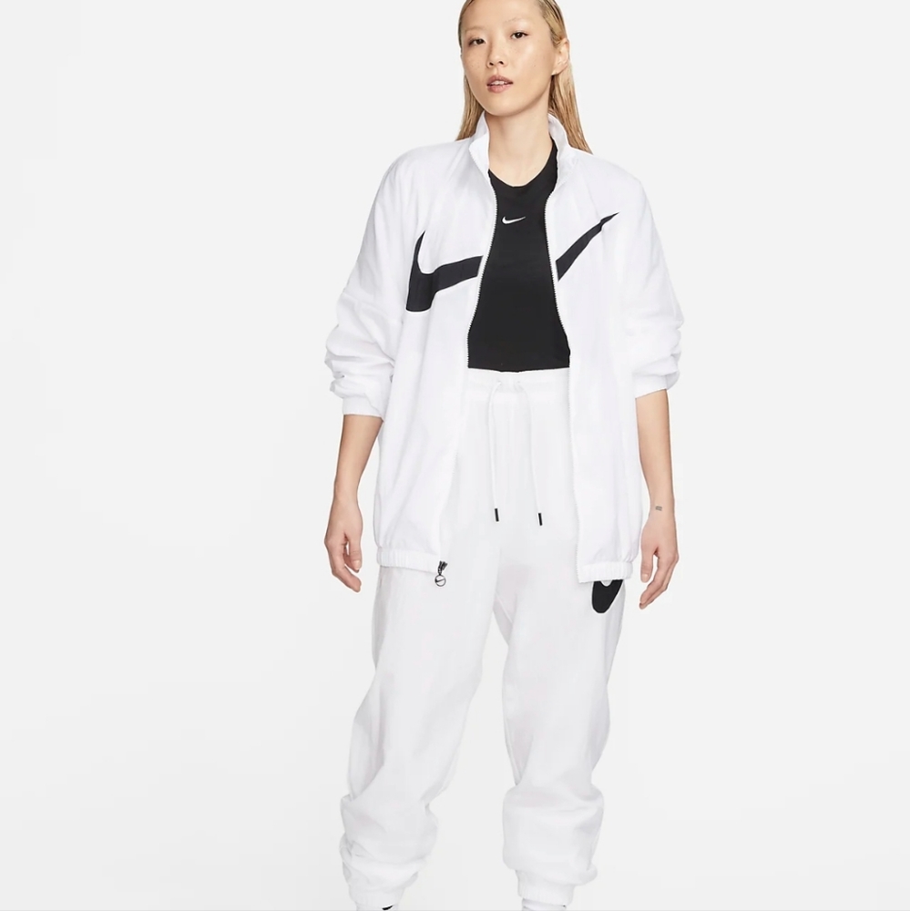 Nike sportswear essential - Picture 4 of 4